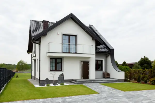 Fasada budynku co to? Odkryj jej znaczenie i funkcje w architekturze